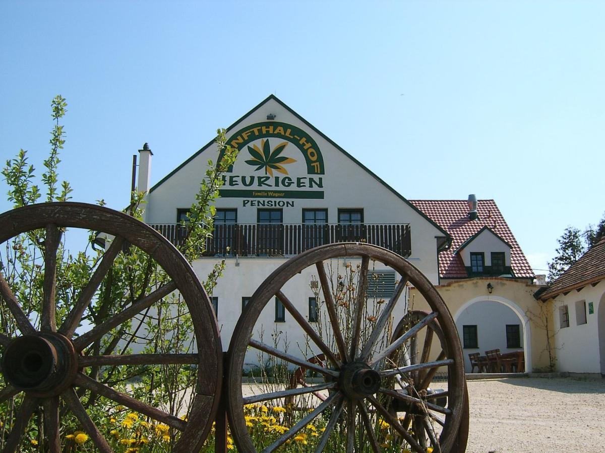 Hanfthal-Hof Laa an der Thaya Exterior photo